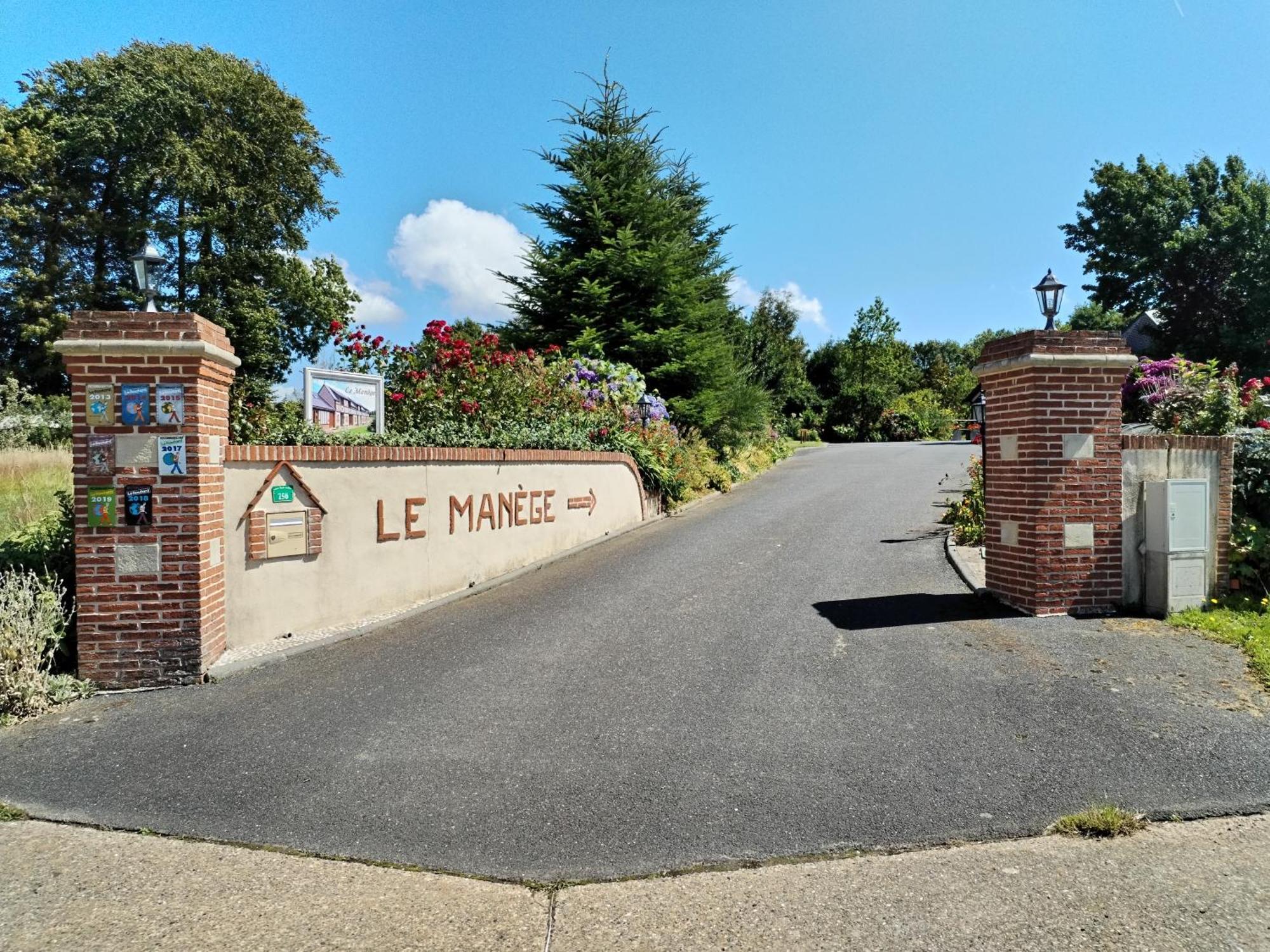 Le Manege Gite Le Tilleul Hotel Sainte-Marie-au-Bosc Kültér fotó